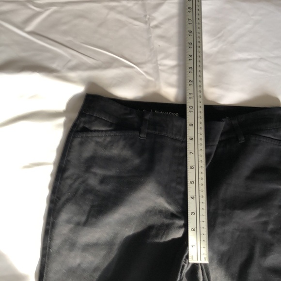 Women’s size 6P Talbots perfect crop black capris - Picture 7 of 11